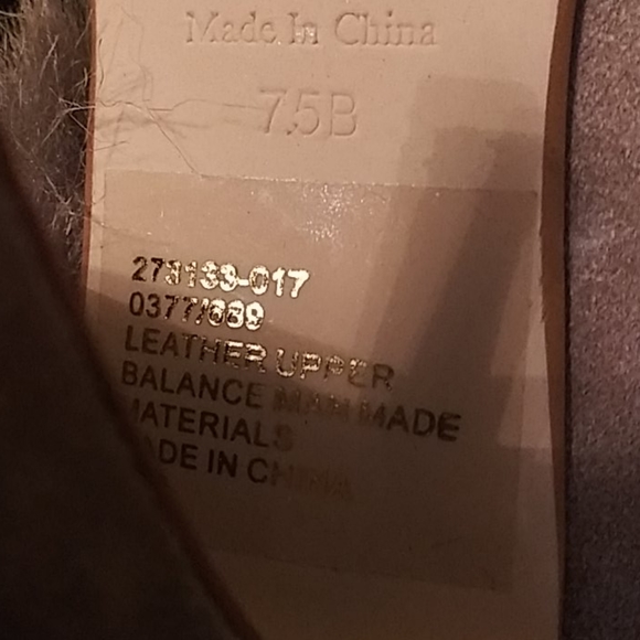 COLIN STUART BEIGE SUEDE AND FUR BOOTIES - Picture 8 of 10